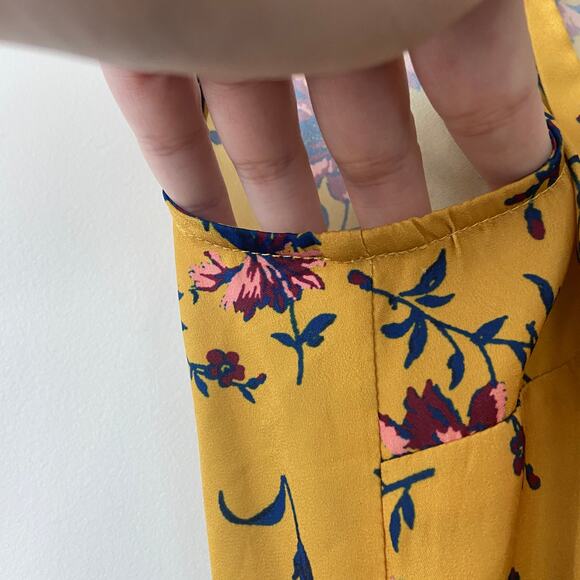 Modcloth Top Women's Size Small Yellow Chic Sophistication Floral Sleeveless Top - Picture 7 of 12